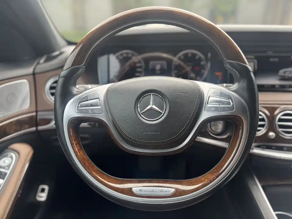 Mercedes-Benz S-class Mercedes-Benz S-class