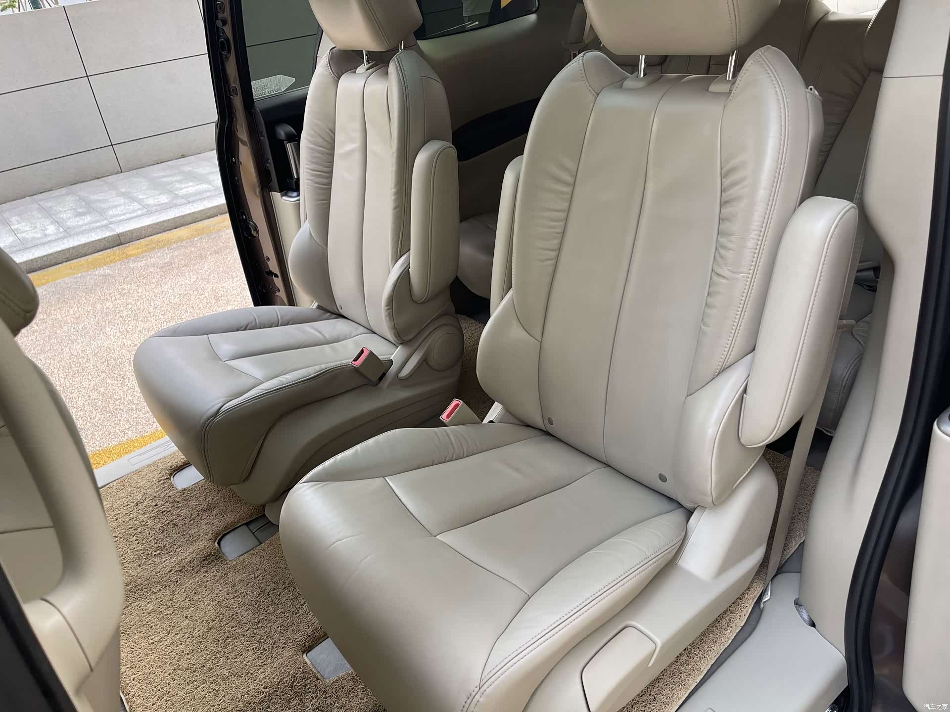 Buick GL8, 2015 9