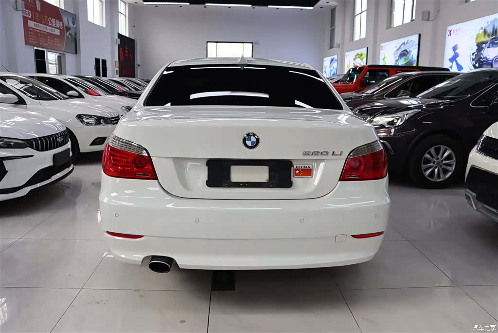 BMW 5 Series, 2010 8