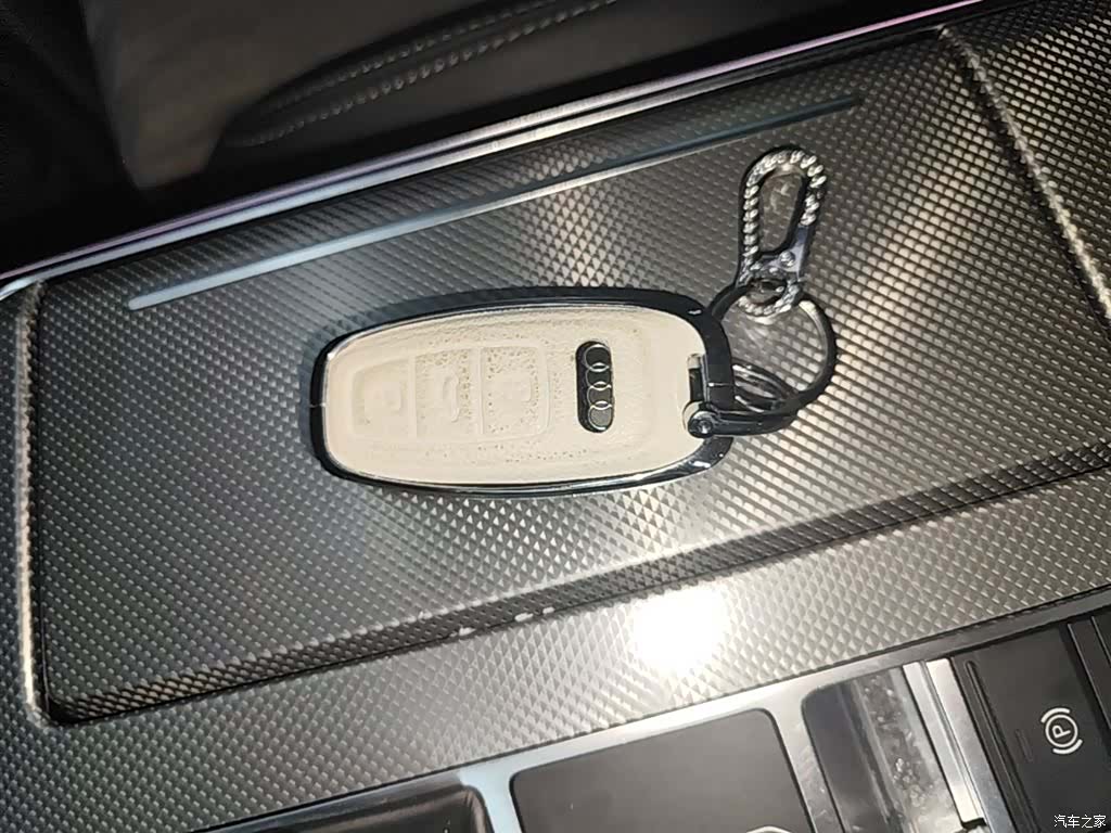 Audi A6L, 2021 9