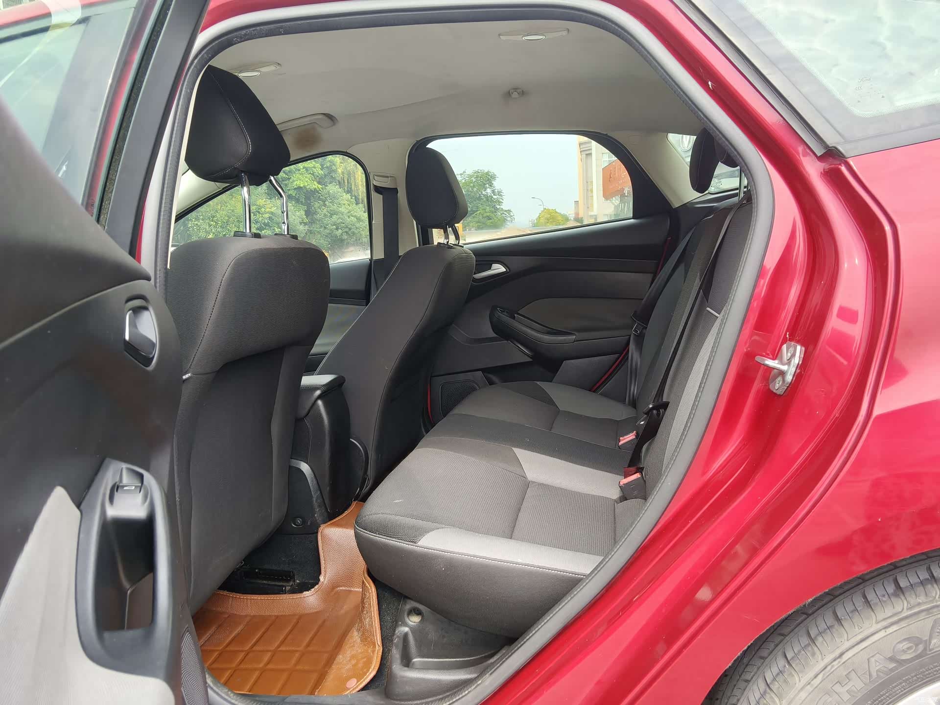 Ford Focus, 2014 6