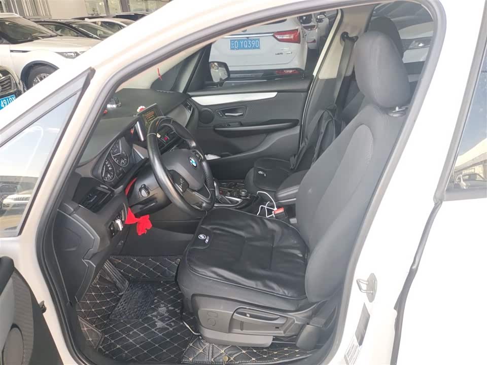 BMW 2 series station wagon