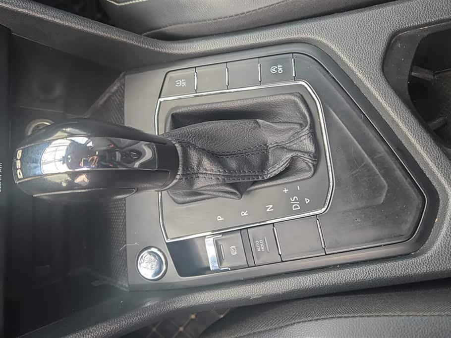 Volkswagen Tiguan L Volkswagen Tiguan L