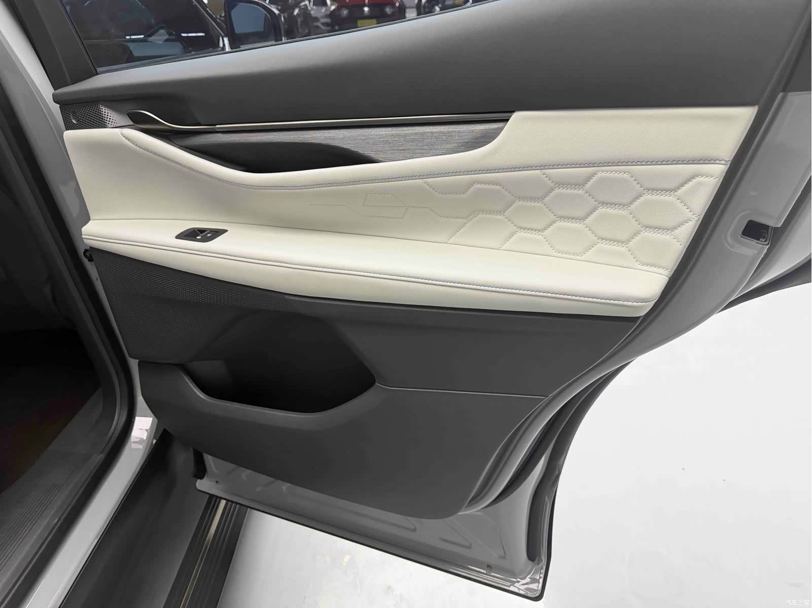 Ford Edge L, 2023 все фото
