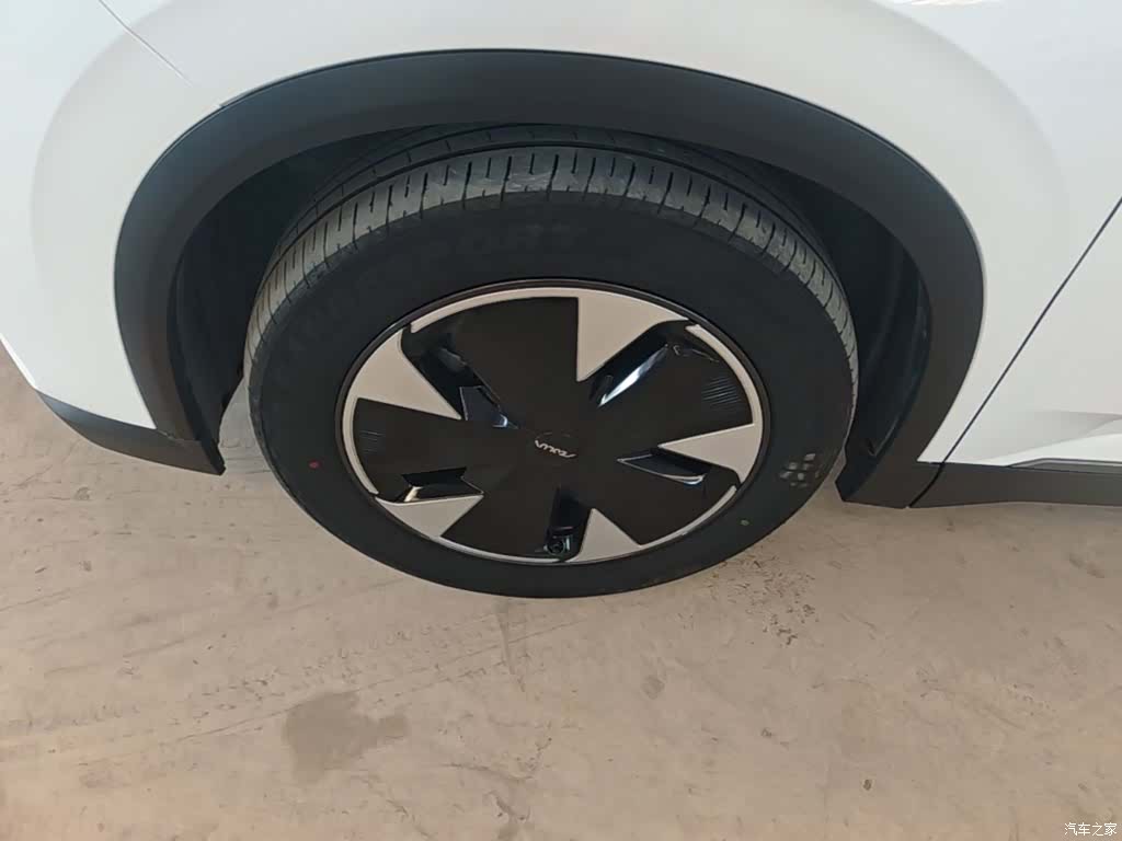 DongFeng L7, 2024 23