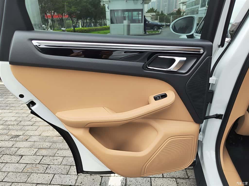 Porsche Macan, 2020 11