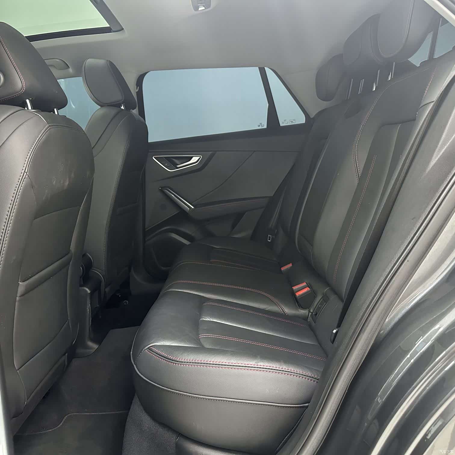 Audi Q2L, 2022 8