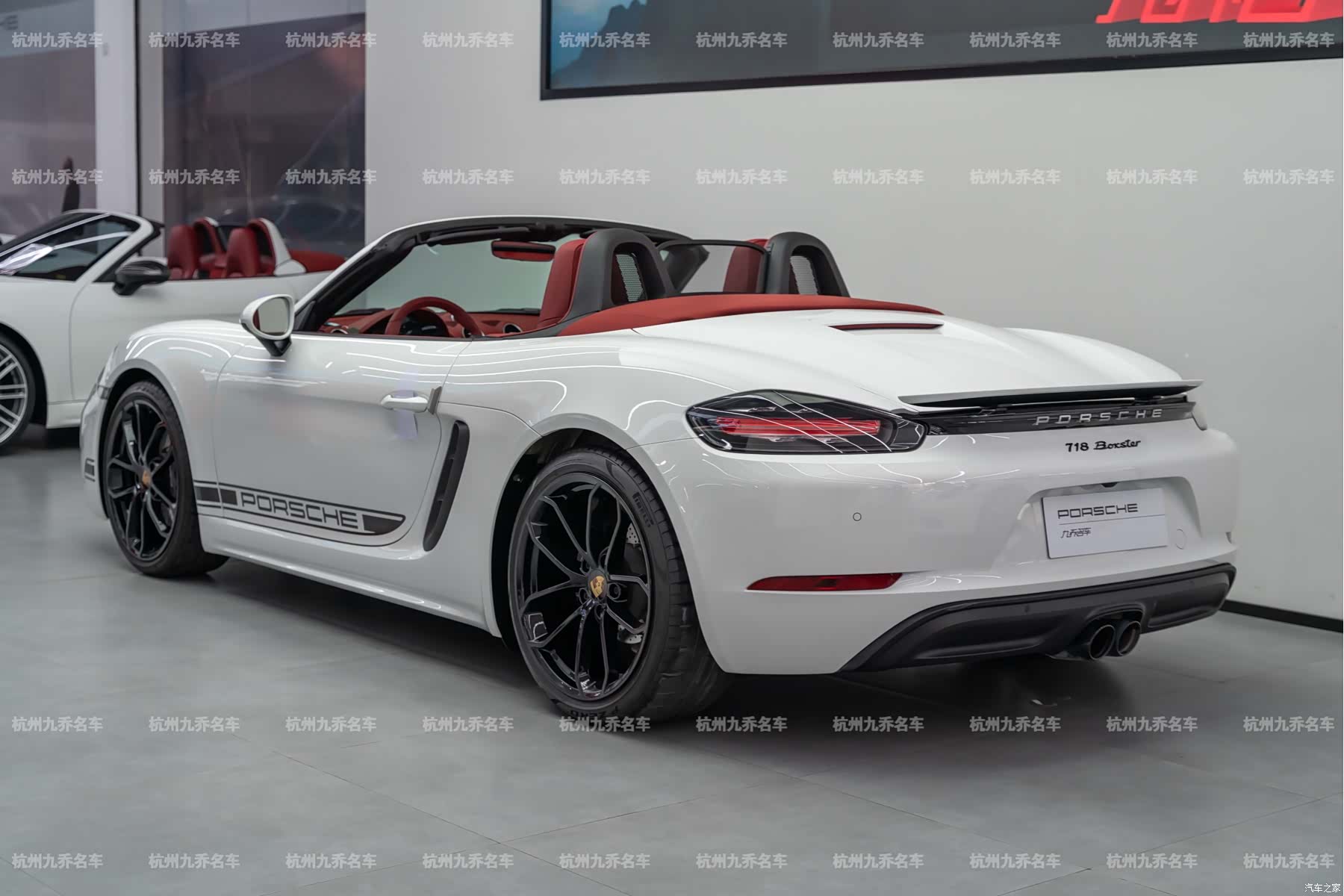 Porsche Boxster, 2024 все фото