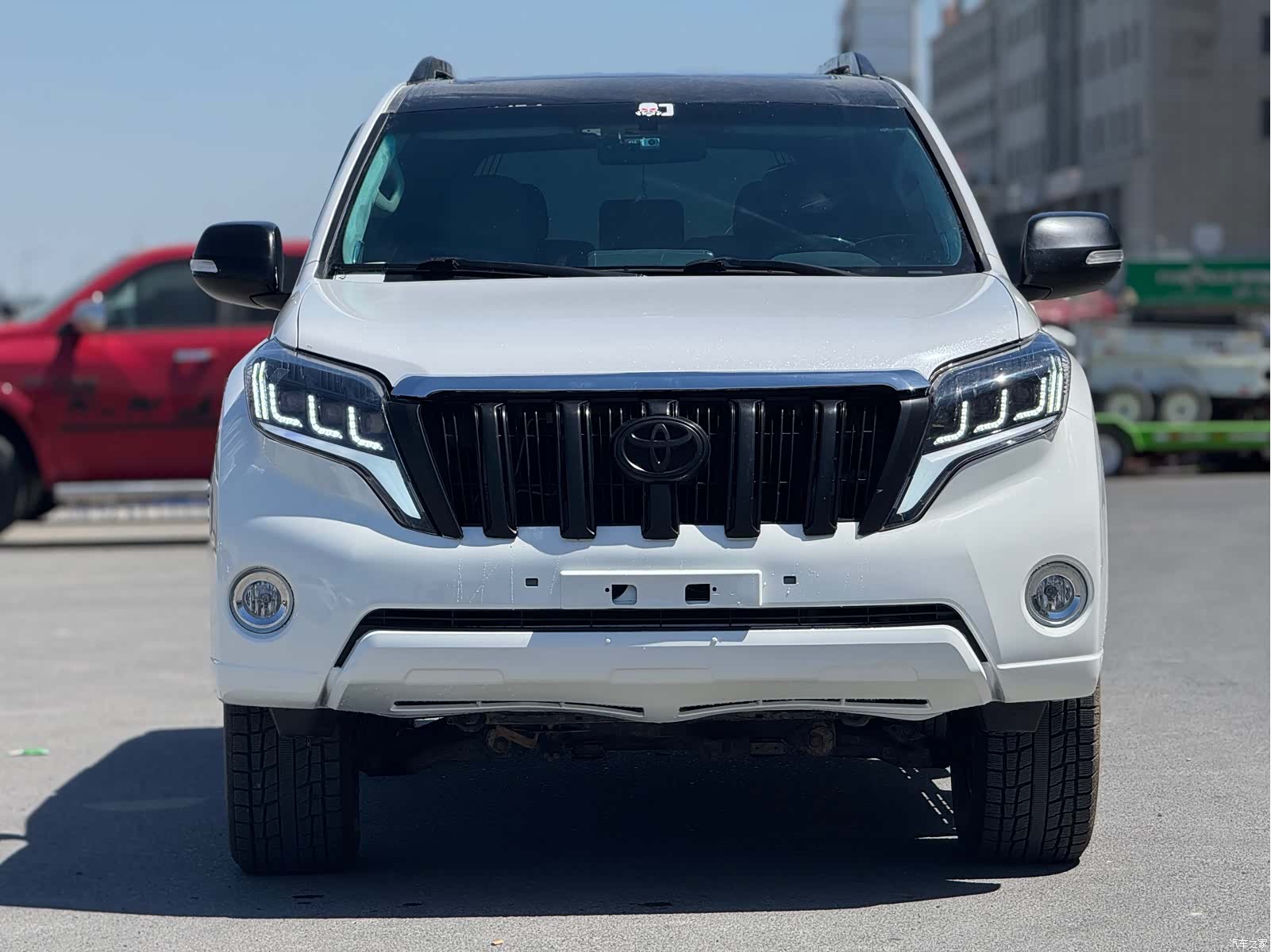 Toyota Prado, 2011 1
