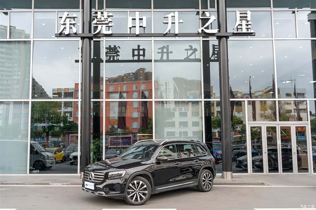 Mercedes-Benz GLB, 2025 18