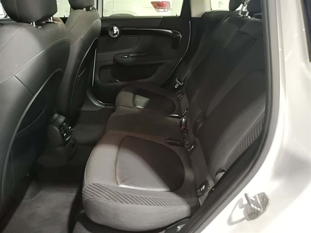 Mini Countryman, 2018 17