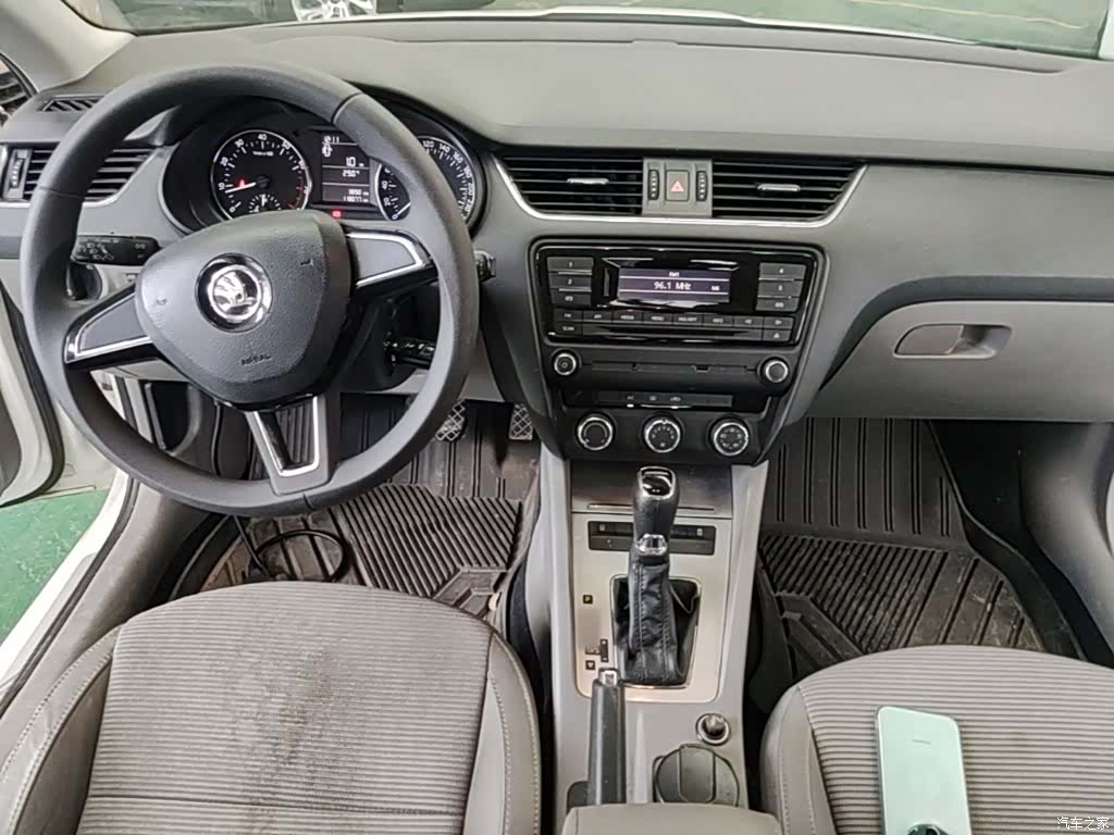 Skoda Octavia, 2015 6