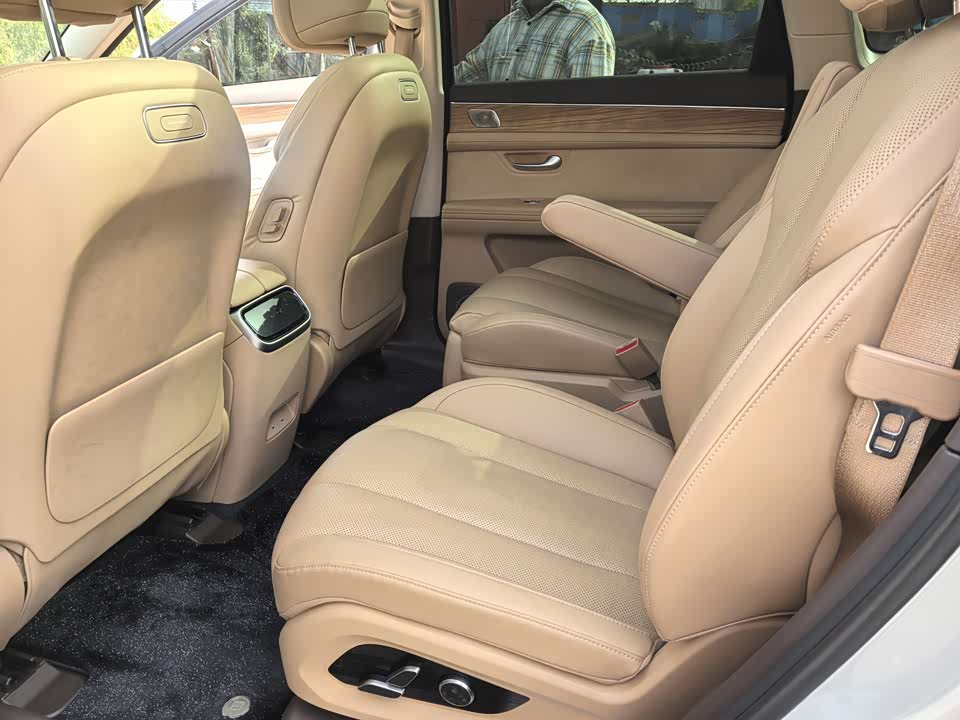 AITO Ask the world M7