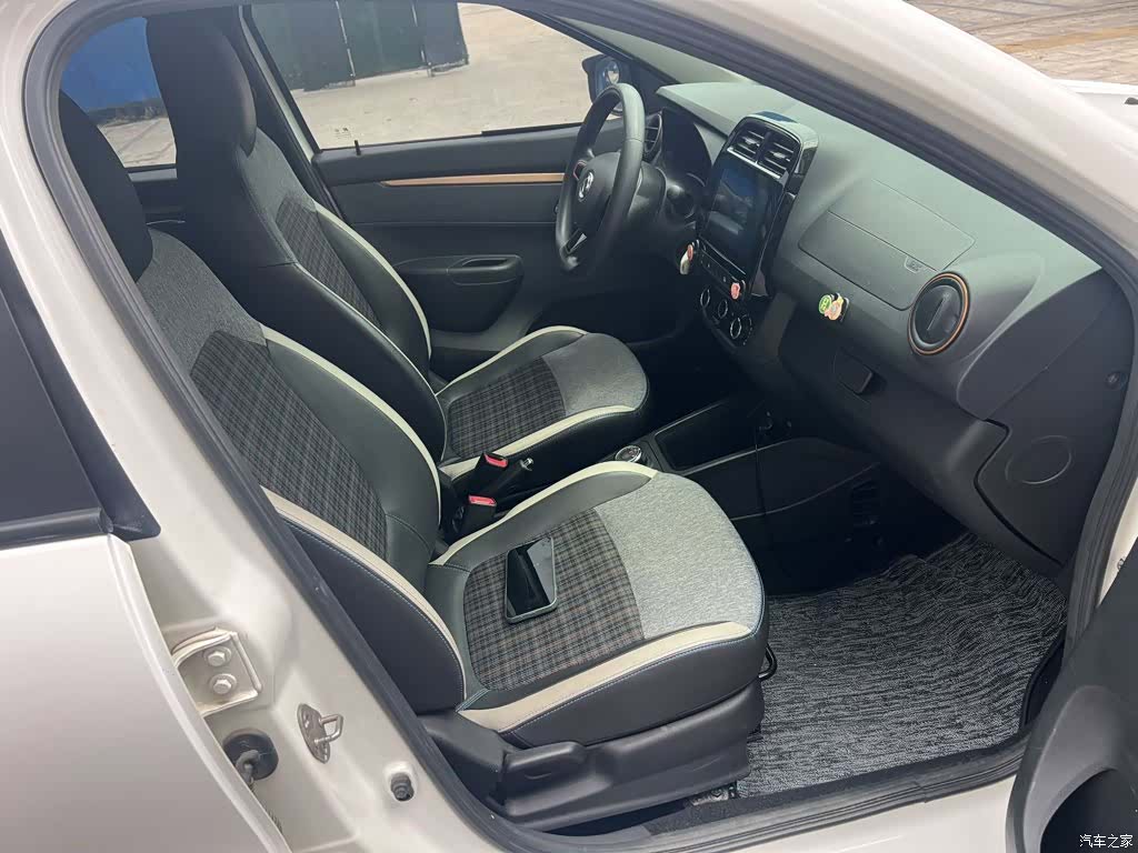 DongFeng EX1, 2021 4
