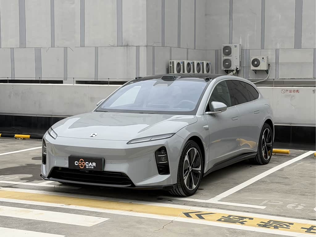 NIO ET5