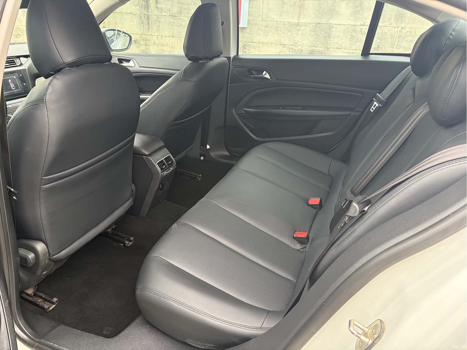 Peugeot 408, 2017 9