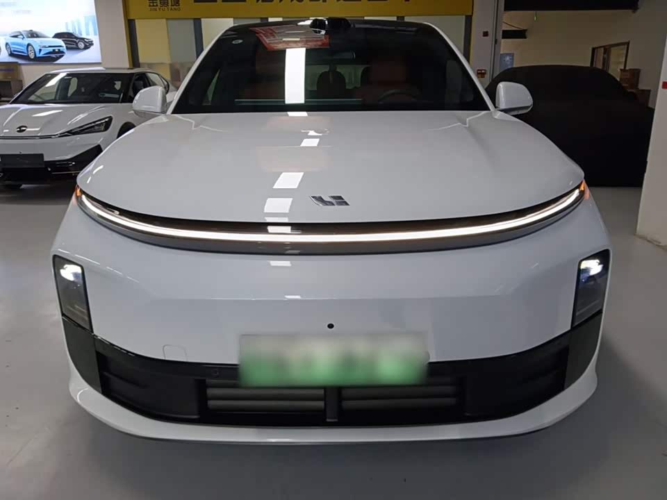 Li Auto Ideal L6