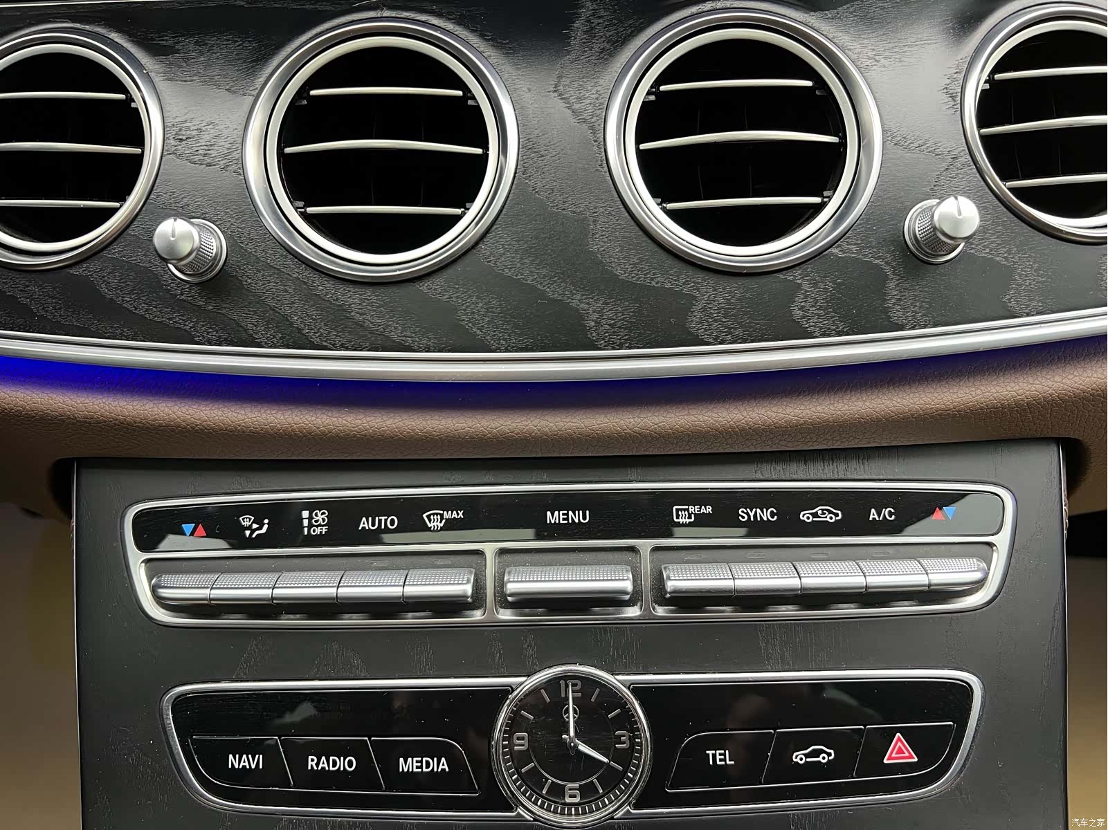 Mercedes-Benz E-Class, 2019 22