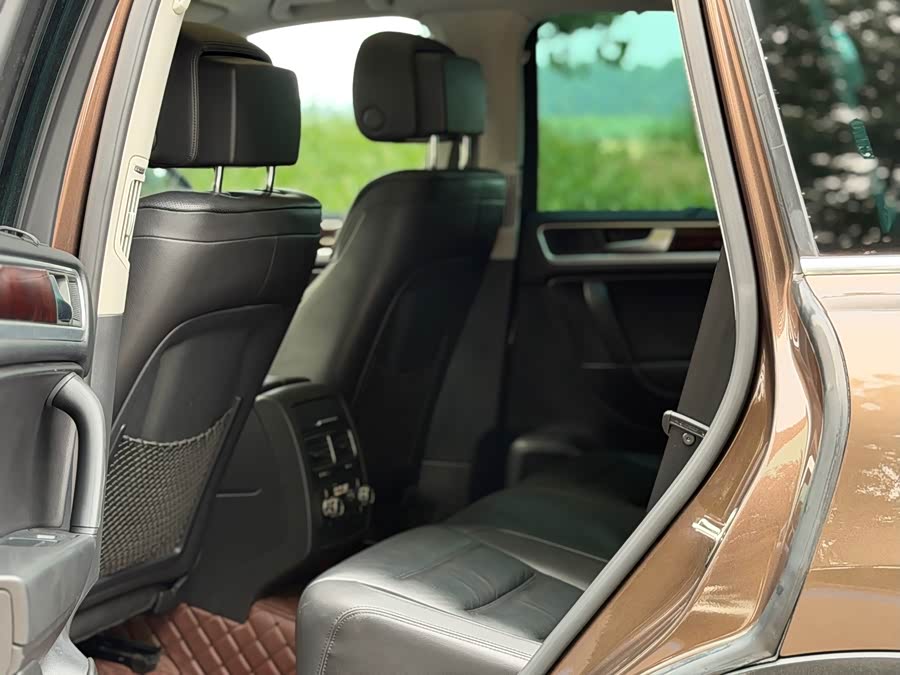 Volkswagen Touareg 2015, фото 11