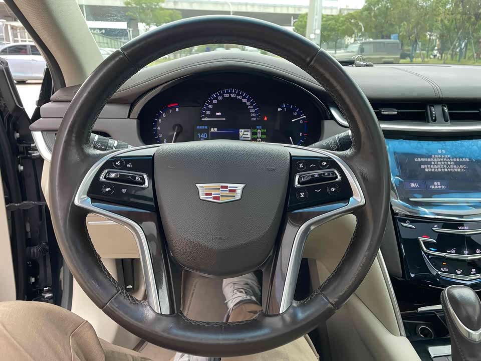 Cadillac XTS