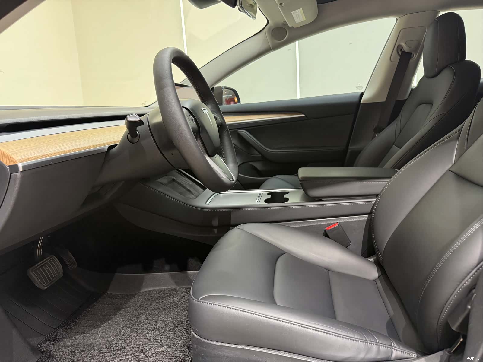 Tesla Model 3, 2022 7
