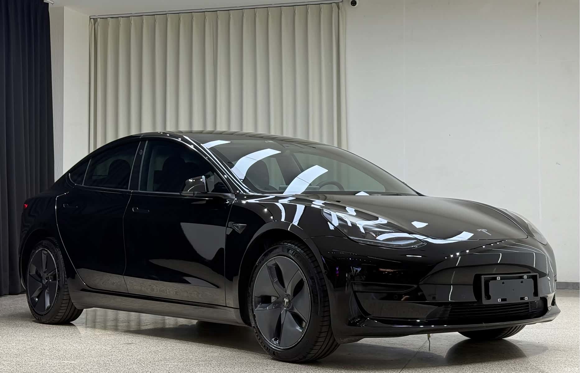 Tesla Model 3, 2022 3
