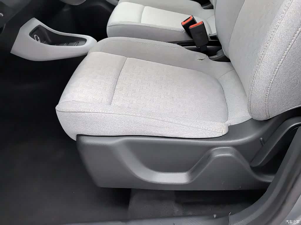 Leapmotor T03, 2022 20