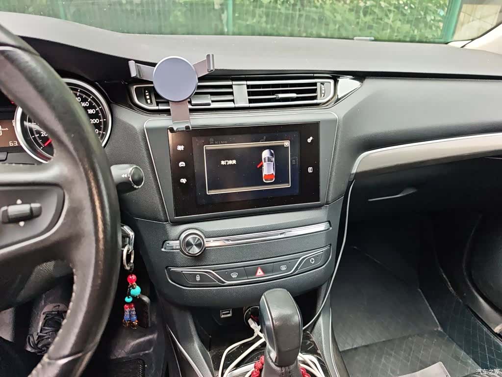 Peugeot 408, 2016 9
