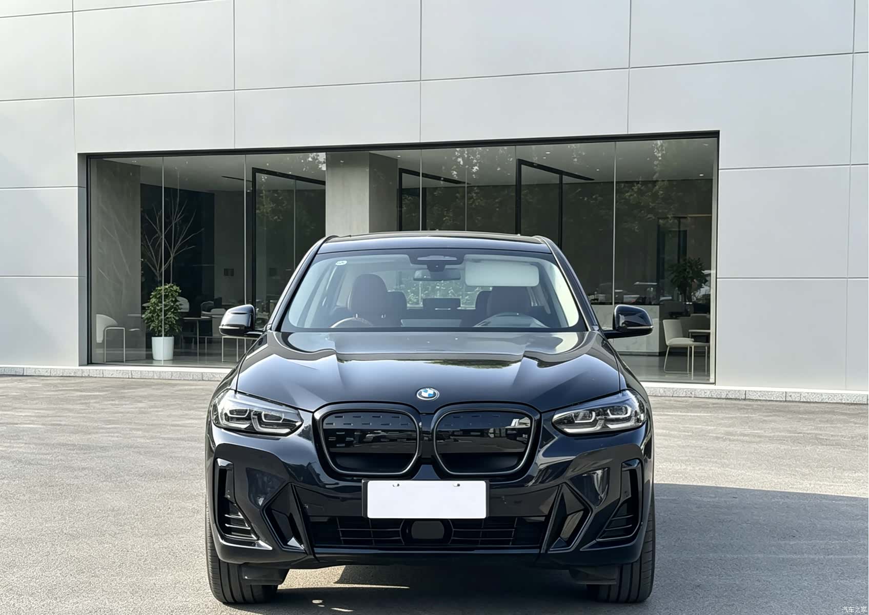 BMW iX3, 2023 2