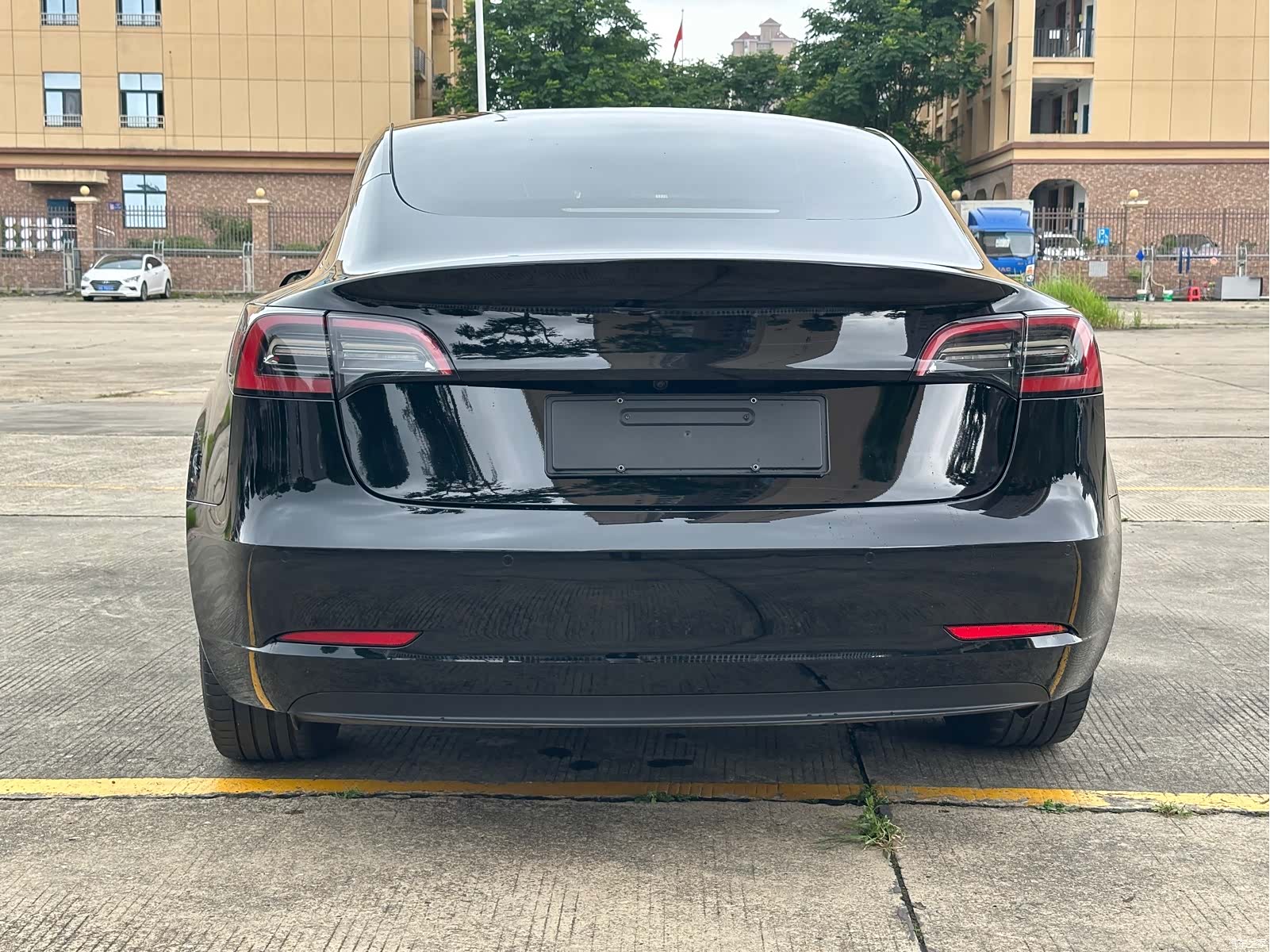 Tesla Model 3, 2023 9