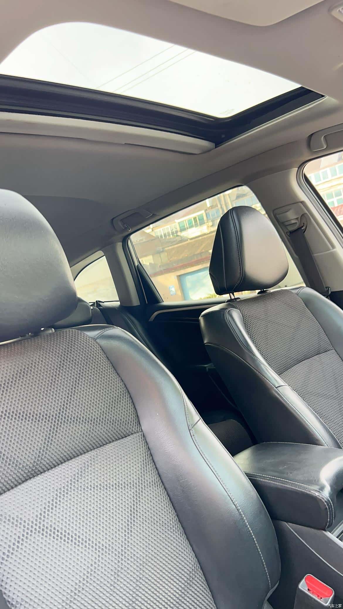 Honda Jade, 2015 6