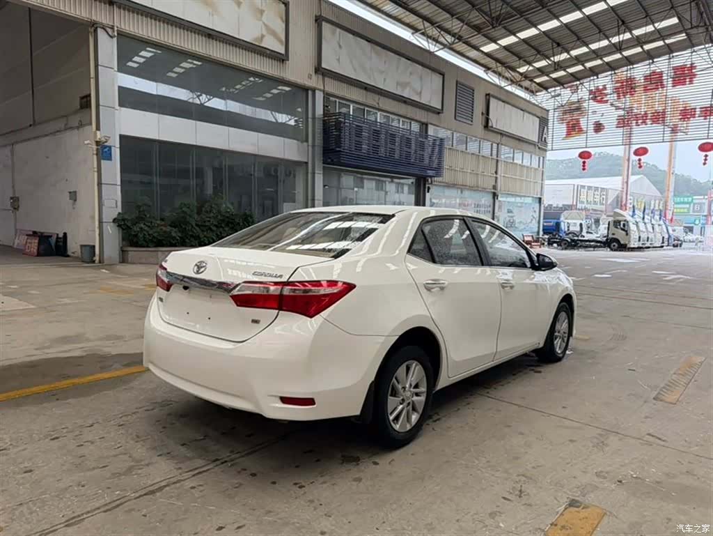 Toyota Corolla, 2015 4