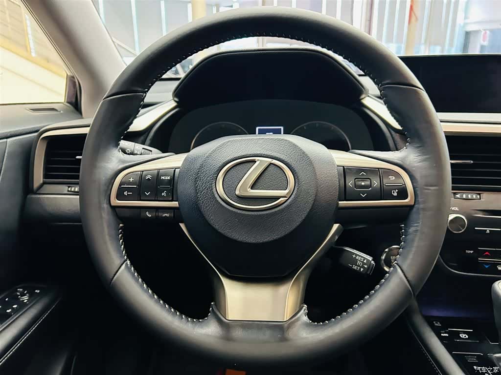 Lexus RX, 2019 11
