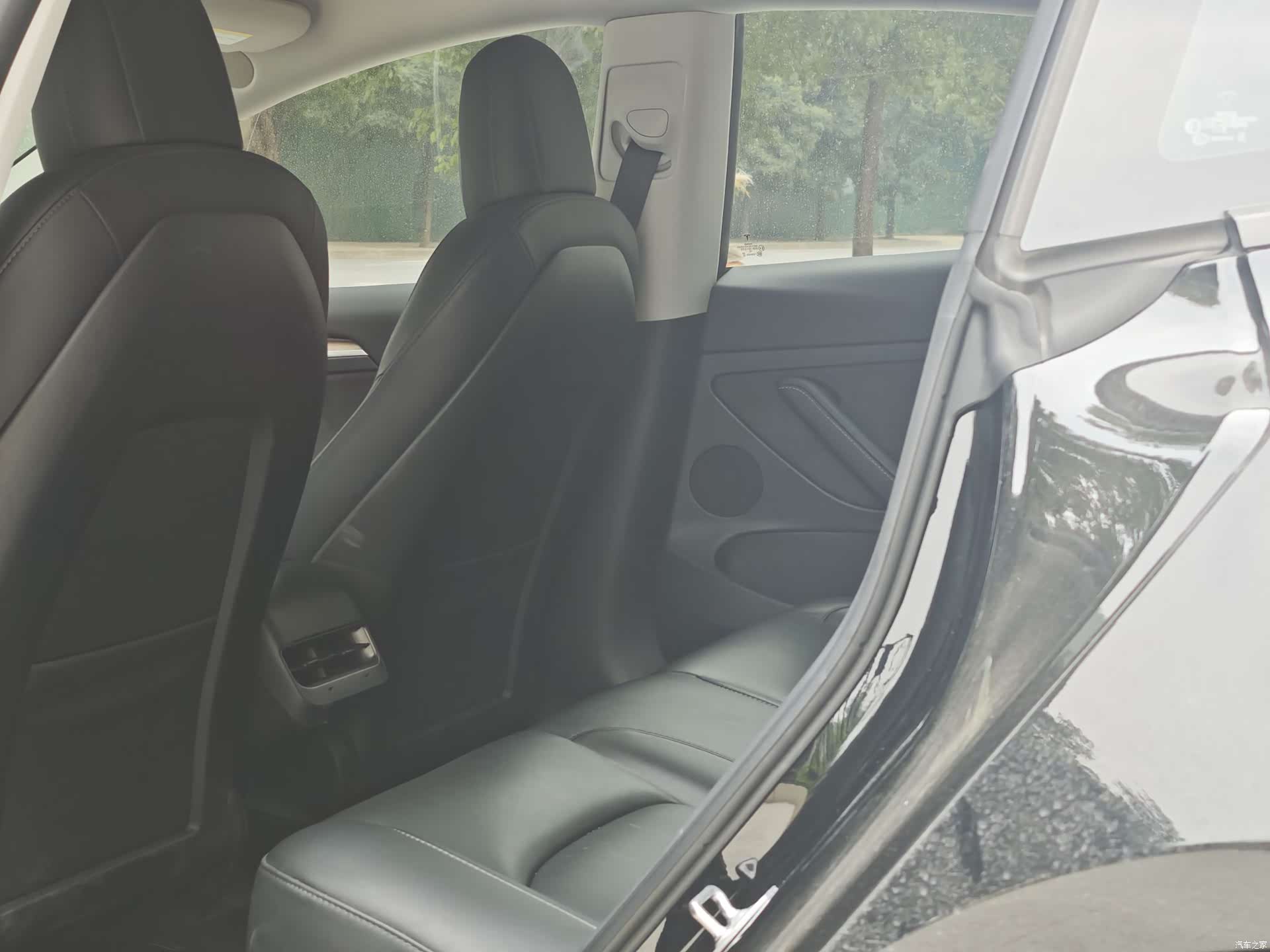 Tesla Model 3, 2022 4