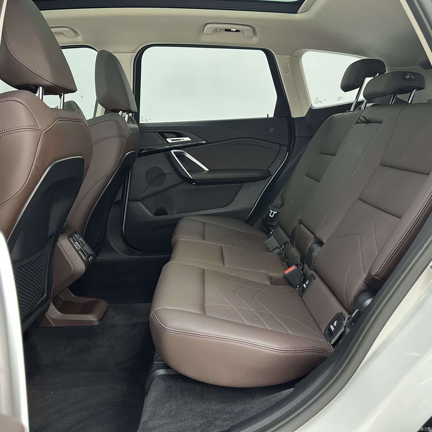 BMW X1, 2023 8