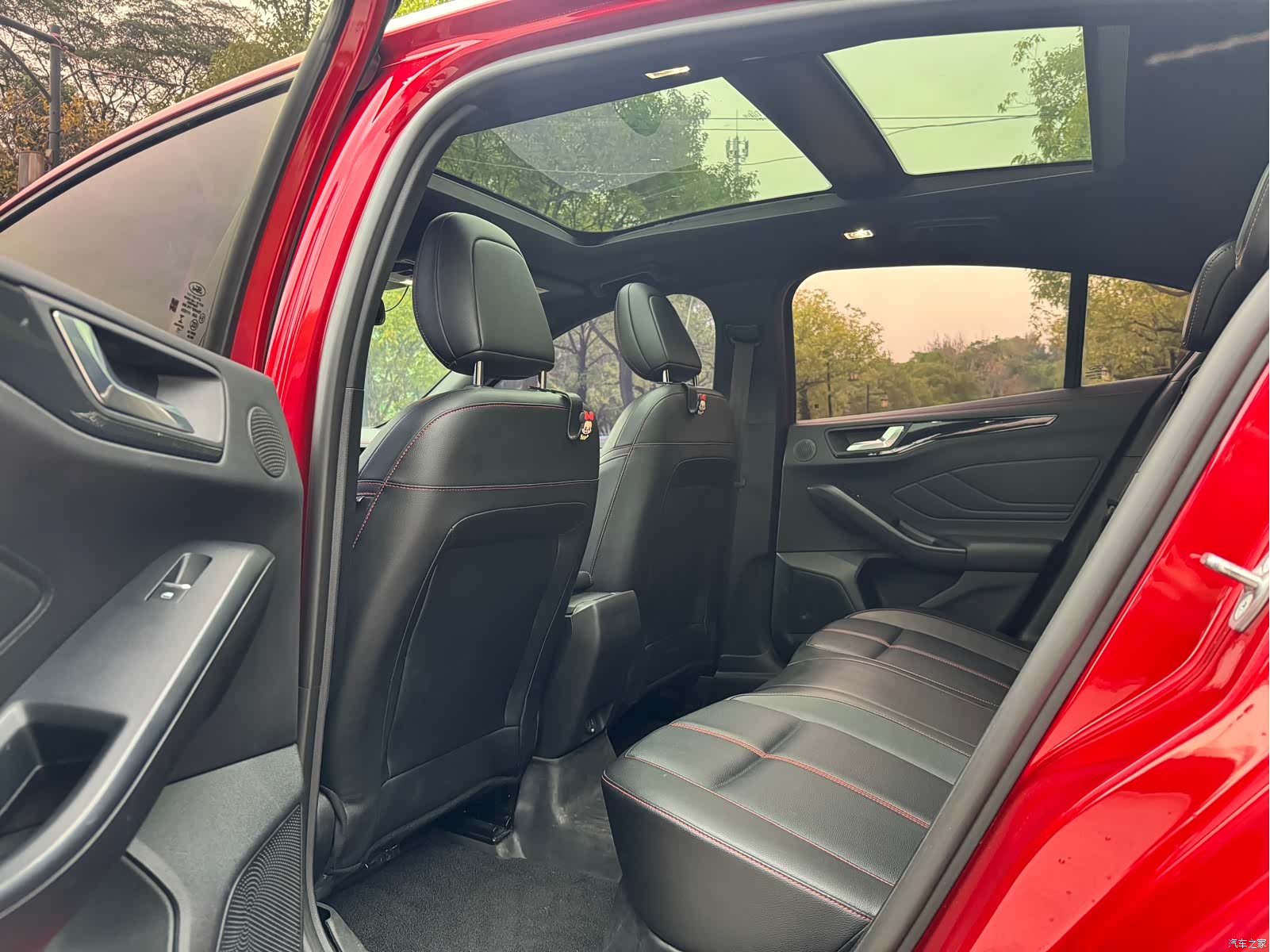 Ford Focus, 2023 13