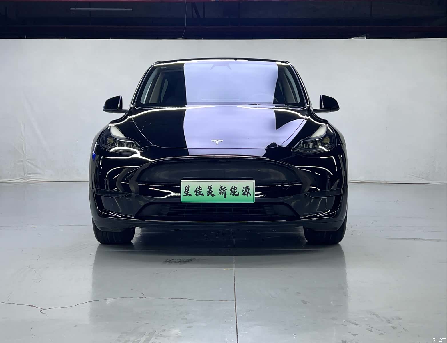 Tesla Model Y, 2022 2