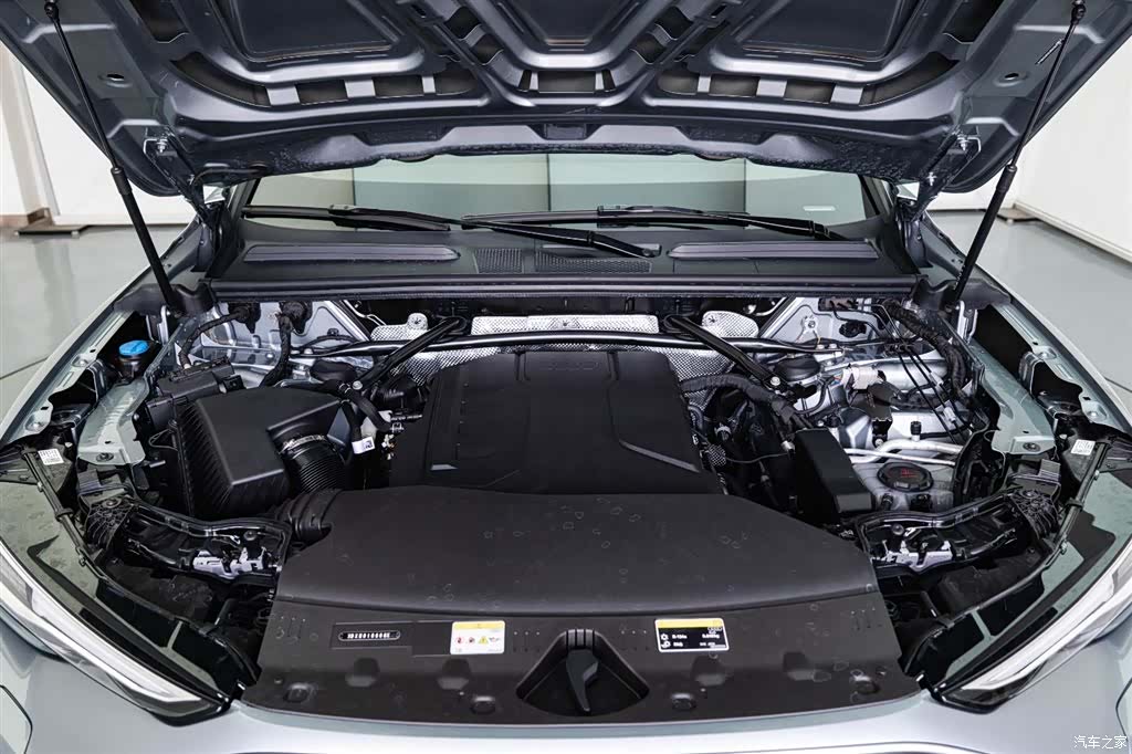 Audi Q5L, 2026 8