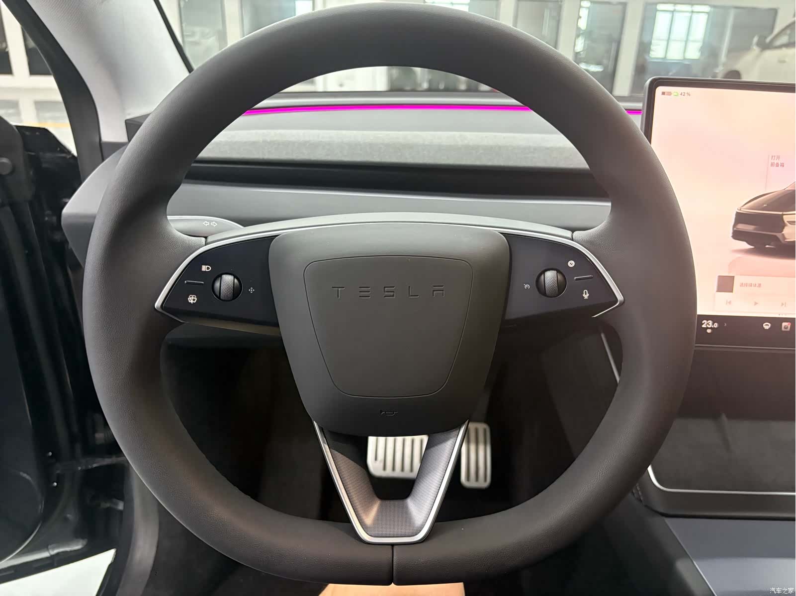 Tesla Model Y, 2025 все фото