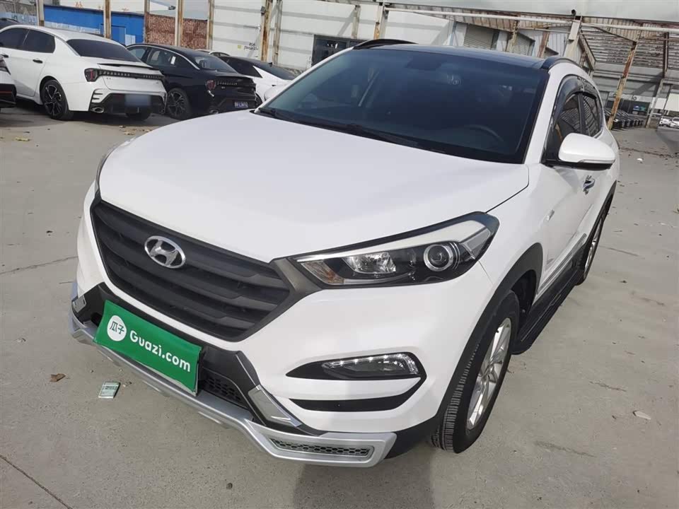 Hyundai Tucson