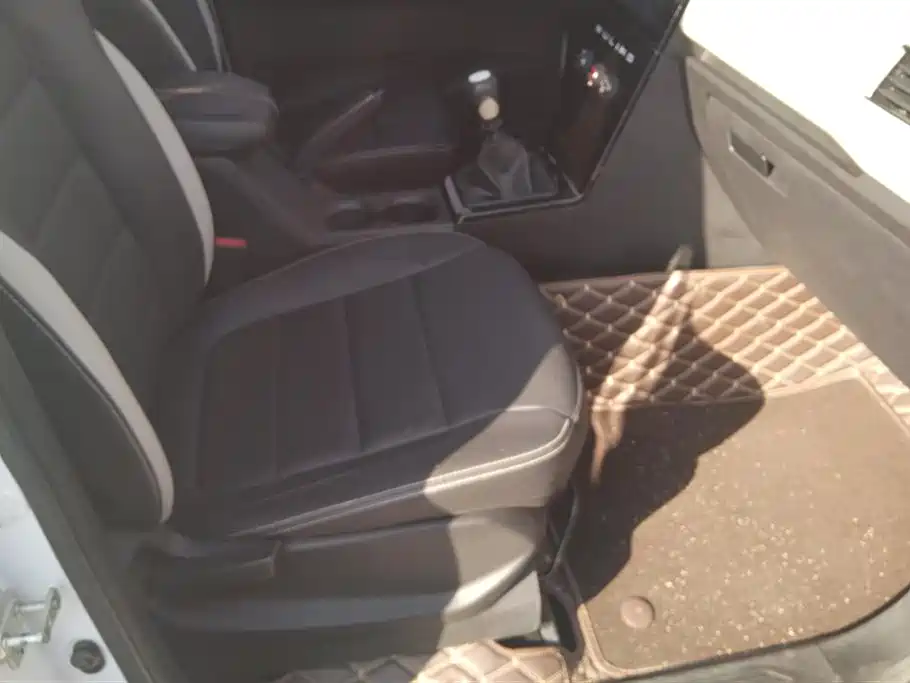 Wuling Wuling Hongguang PLUS