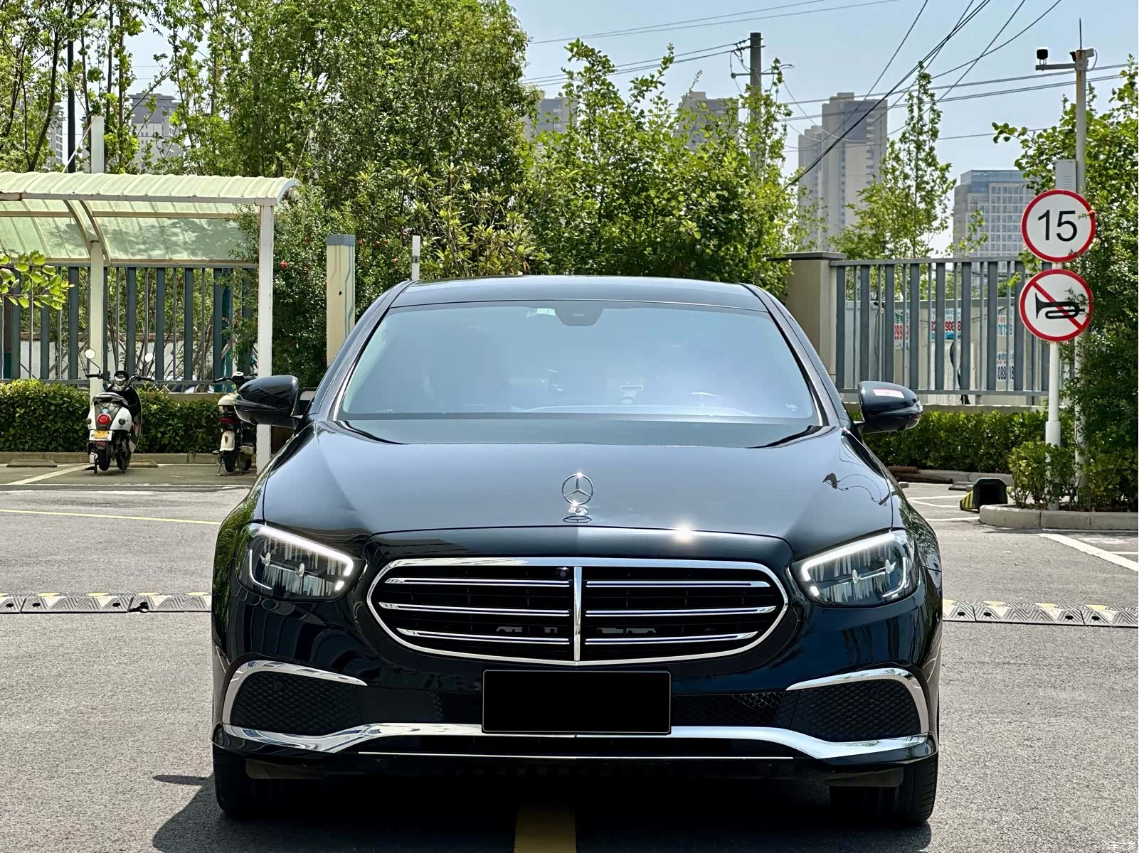 Mercedes-Benz E-Class, 2021 3