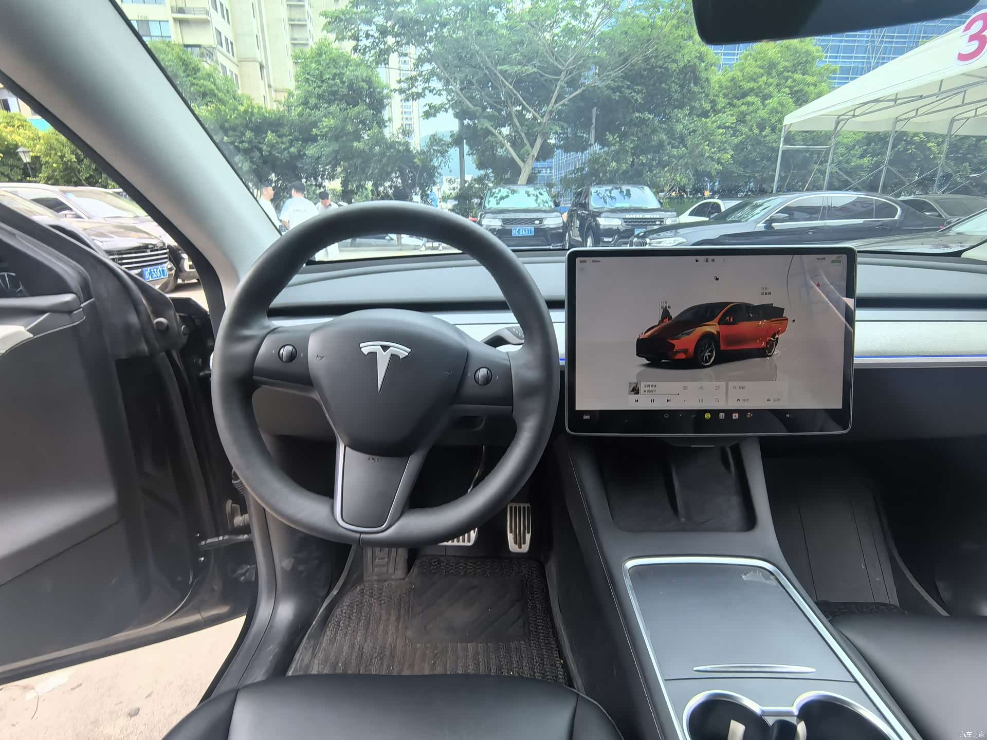 Tesla Model Y, 2024 19