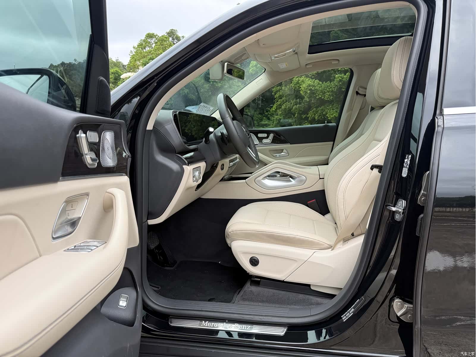 Mercedes-Benz GLE, 2020 4