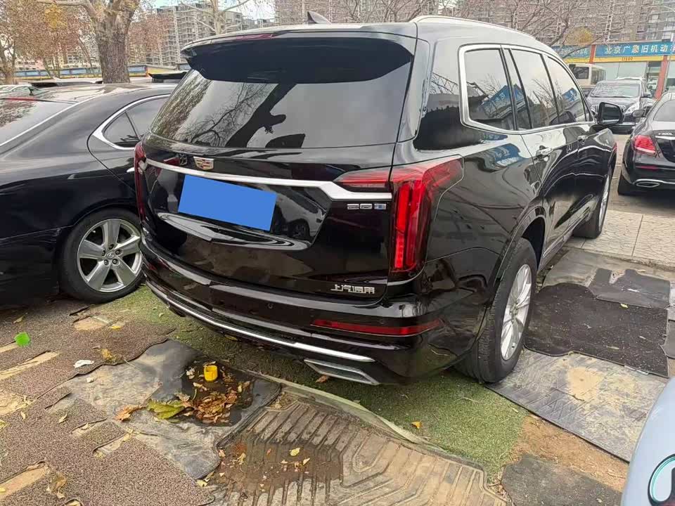 Cadillac XT6