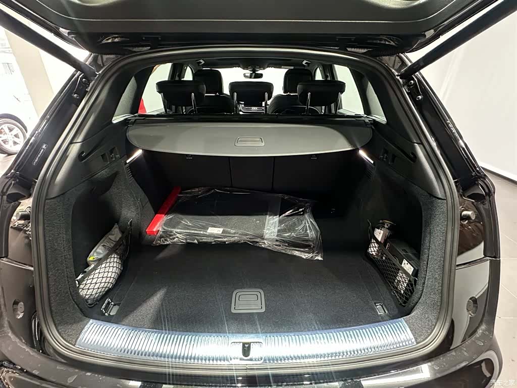 Audi Q5L, 2024 9