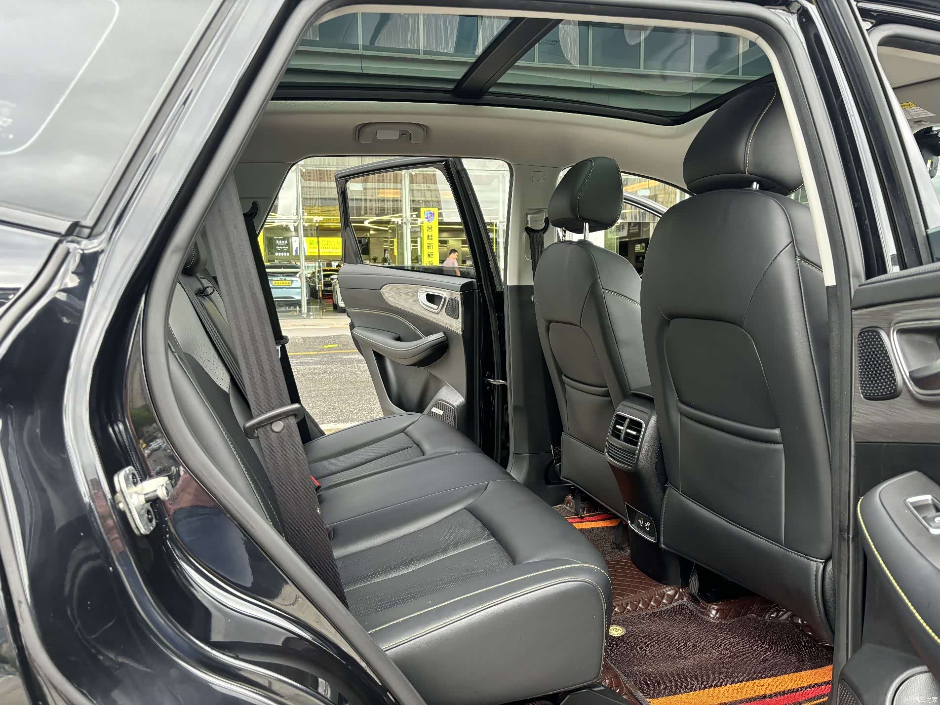 Roewe RX5, 2021 10