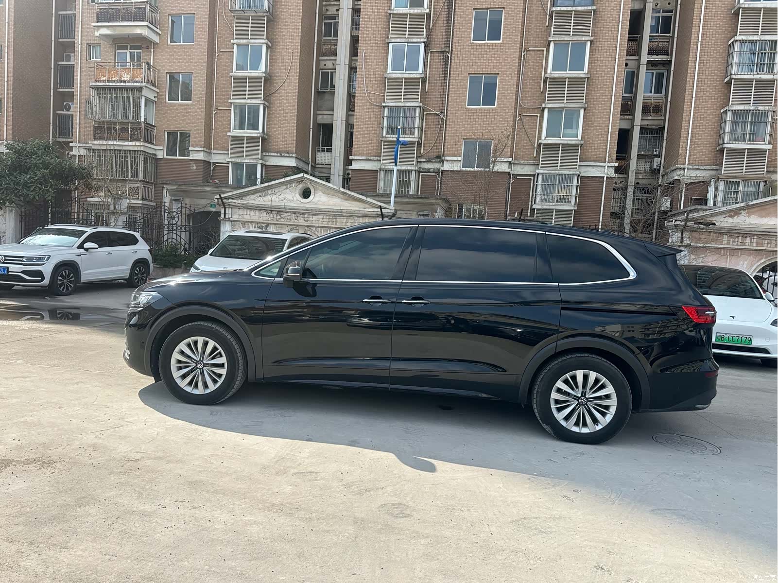 Volkswagen Viloran, 2023 4