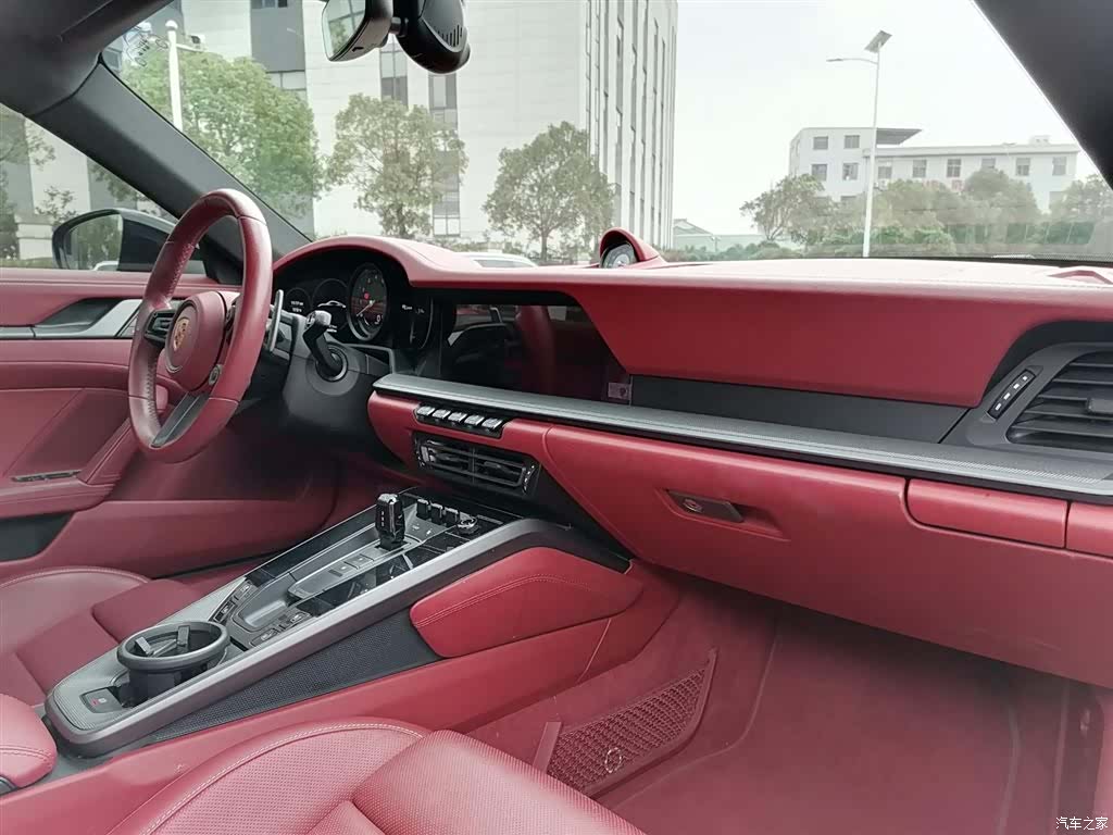Porsche 911, 2023 8