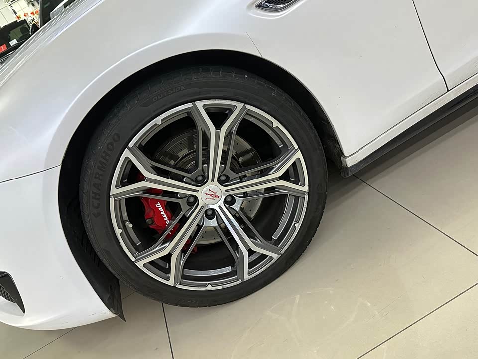 Maserati President